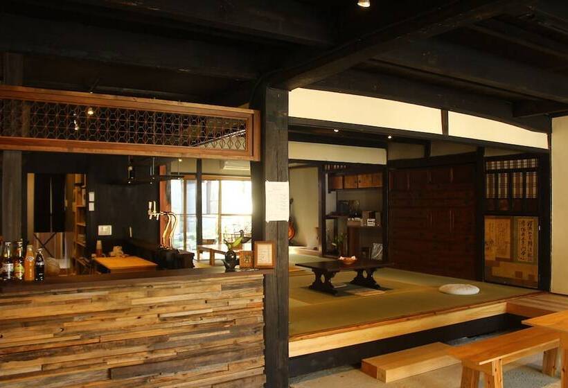 The Hostel & Tatami Bar Uchikobare