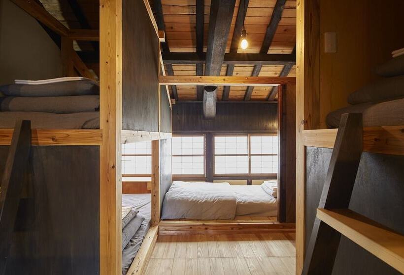 The Hostel & Tatami Bar Uchikobare