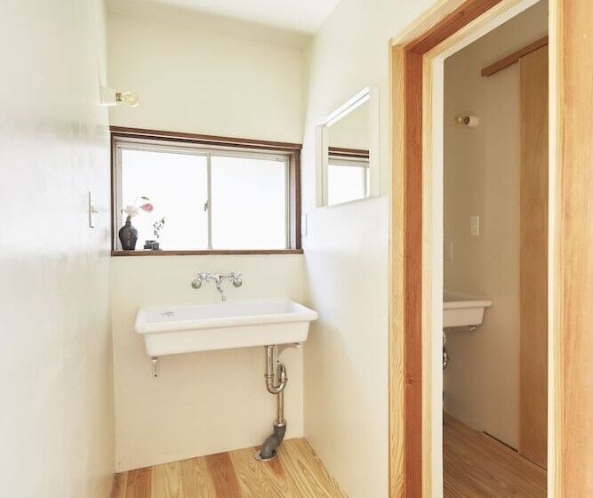 The Hostel & Tatami Bar Uchikobare