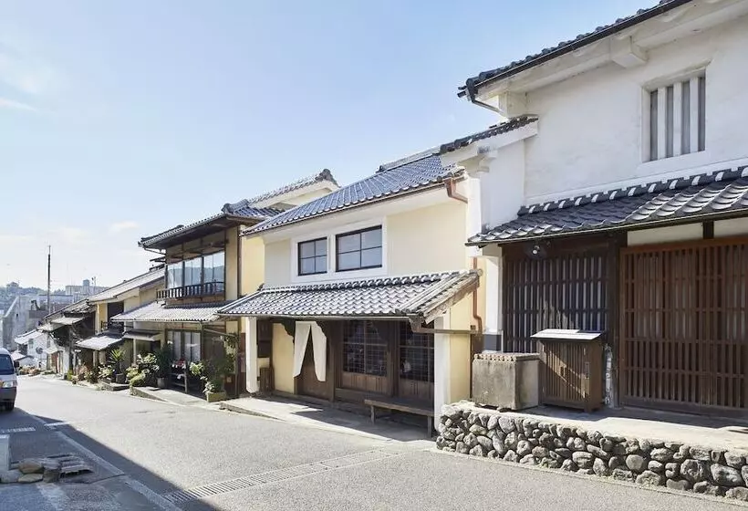 The Hostel & Tatami Bar Uchikobare