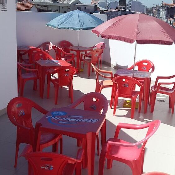 هاستل Backpackers Bar&suites