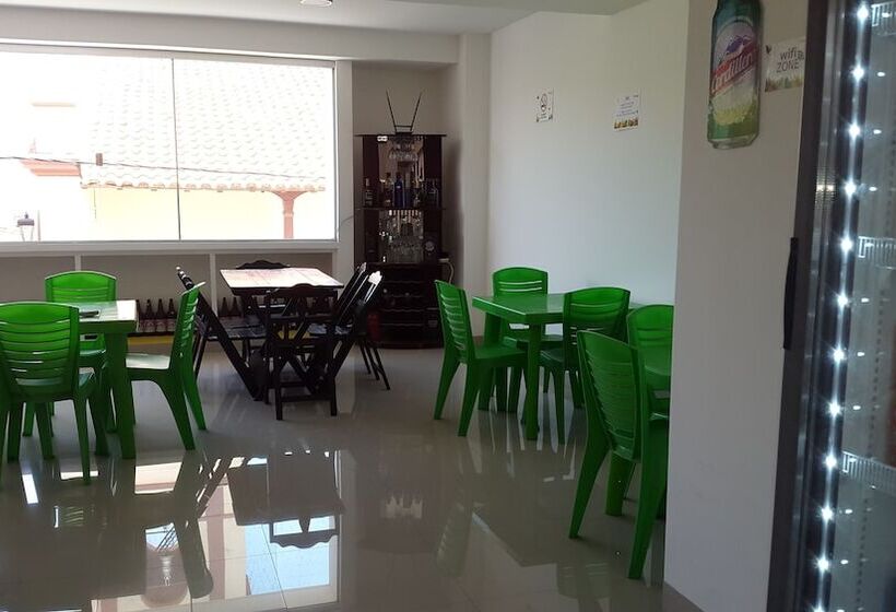 هاستل Backpackers Bar&suites