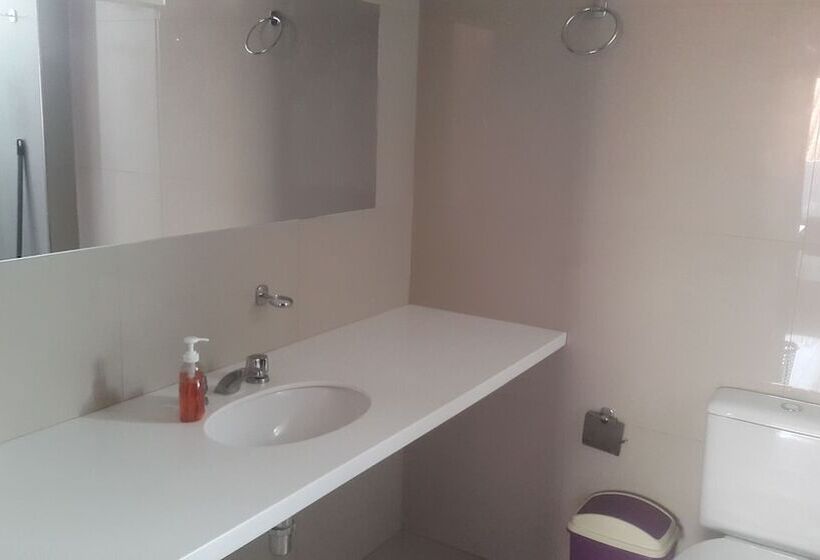 هاستل Backpackers Bar&suites