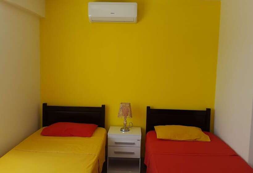 هاستل Backpackers Bar&suites