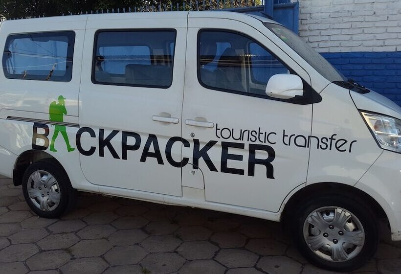 هاستل Backpackers Bar&suites