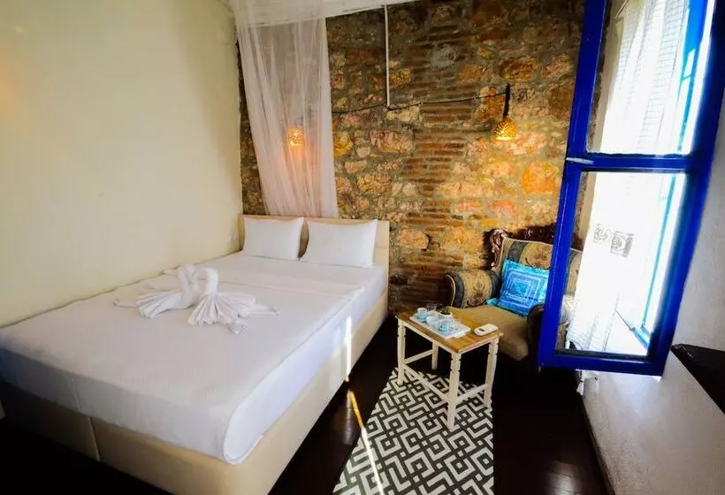 Ayvalik Moda Pansiyon