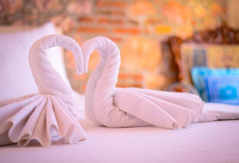 Ayvalik Moda Pansiyon