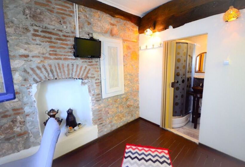 Ayvalik Moda Pansiyon