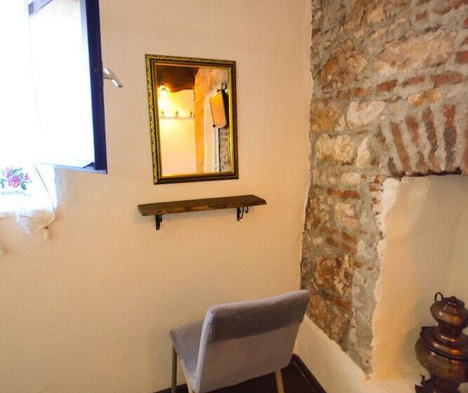 Ayvalik Moda Pansiyon