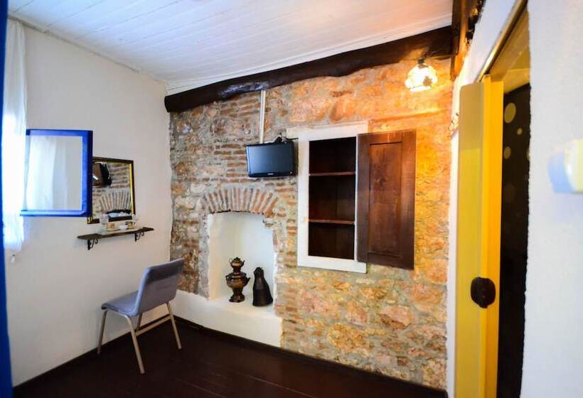 Ayvalik Moda Pansiyon