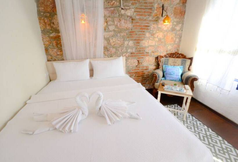 Ayvalik Moda Pansiyon