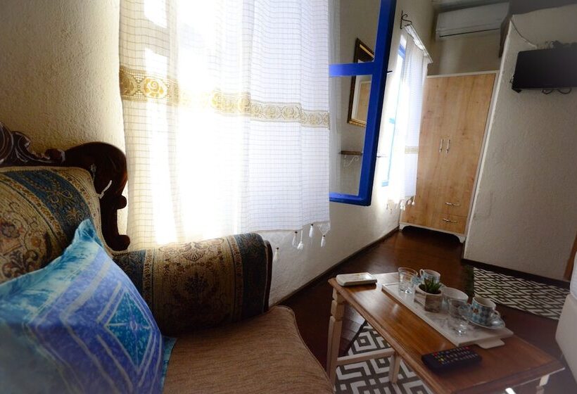 Ayvalik Moda Pansiyon