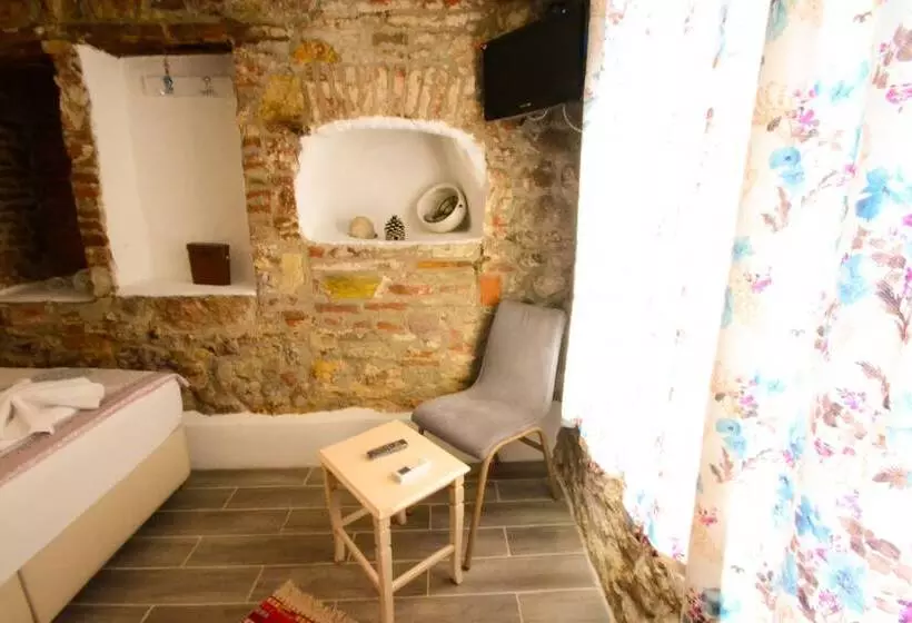 Ayvalik Moda Pansiyon