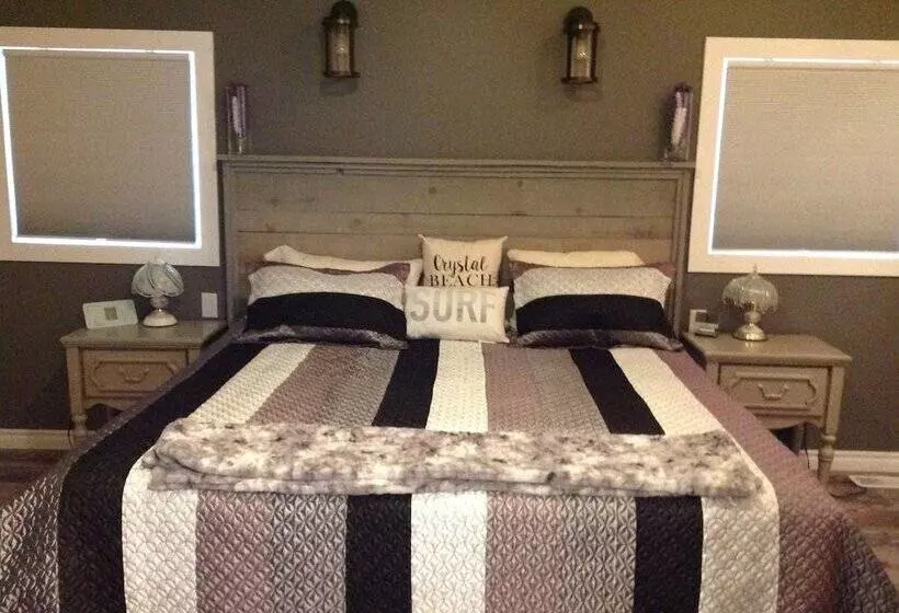 Crystal Beach Cottage