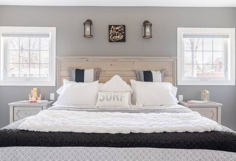 Crystal Beach Cottage