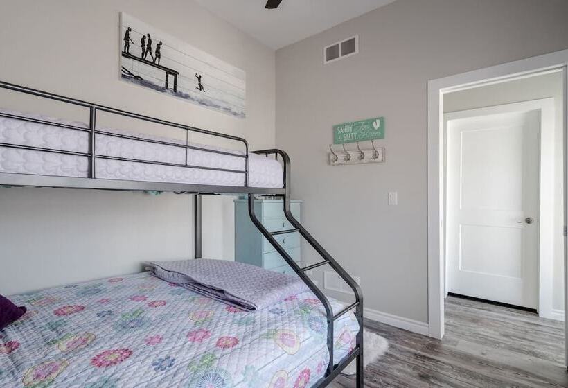 Crystal Beach Cottage