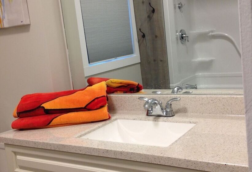 Crystal Beach Cottage