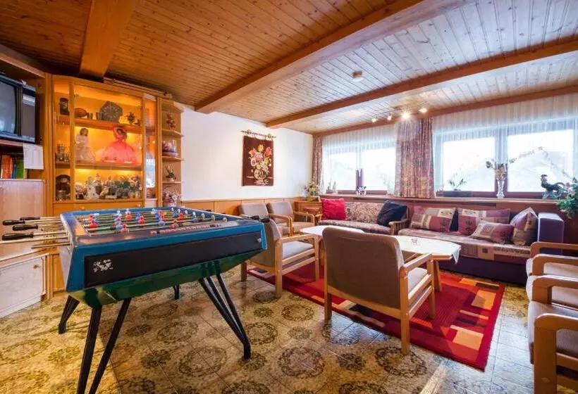 Frühstückspension Rötelstein