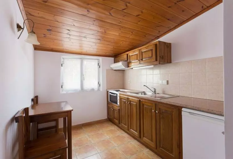 Georgia S Houses   Melitzanakia