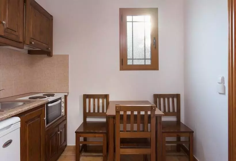 Georgia S Houses   Melitzanakia