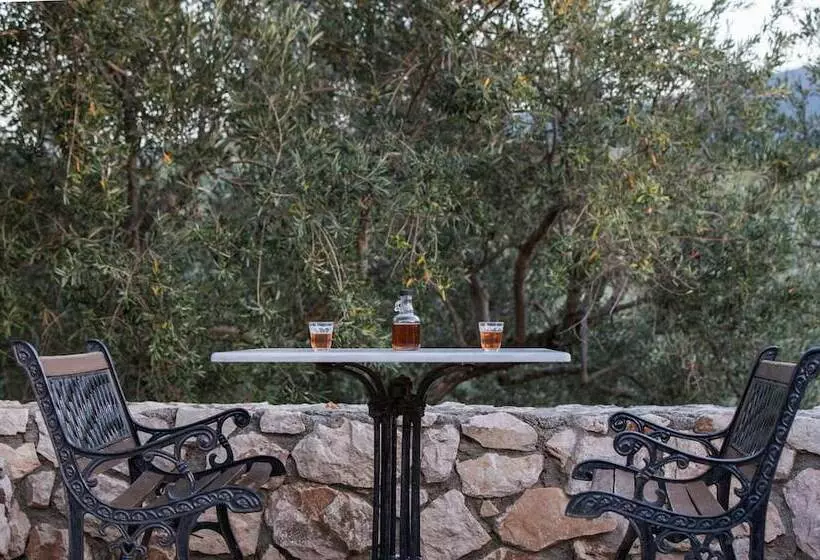 Georgia S Houses   Melitzanakia