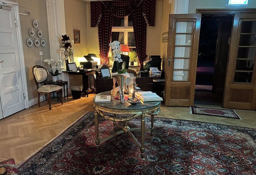 Herrgårds Hotell Gyllene Hästen