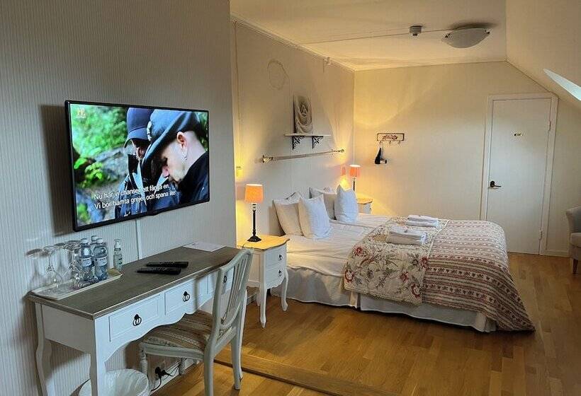 Herrgårds Hotell Gyllene Hästen