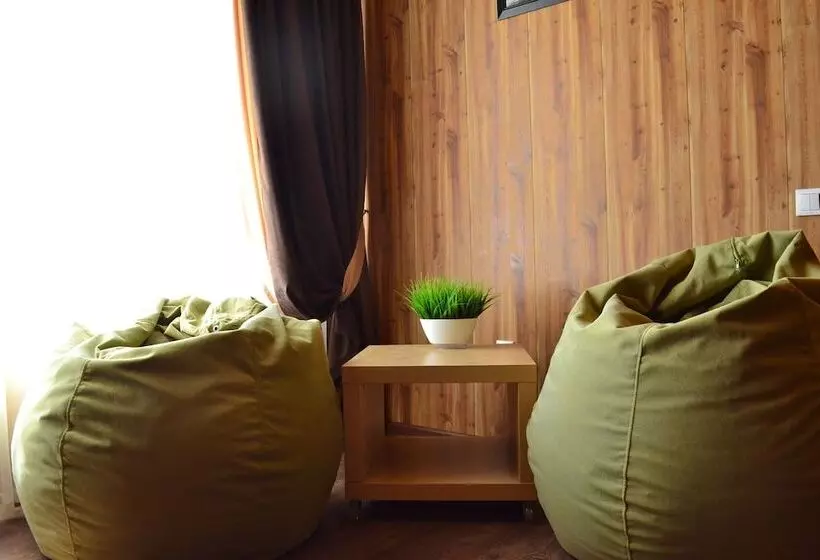 ホテル A House