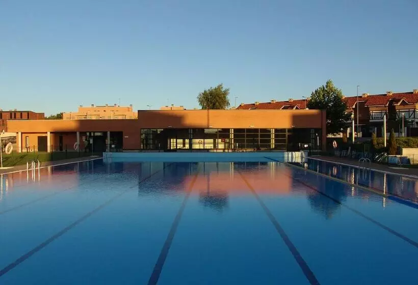 Hotelli Apartamento Golf Rioja Alta