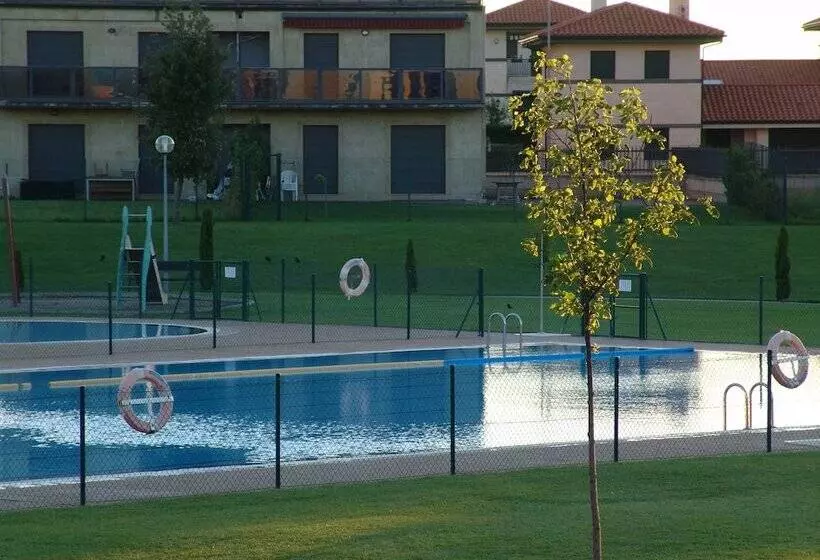 Hotelli Apartamento Golf Rioja Alta