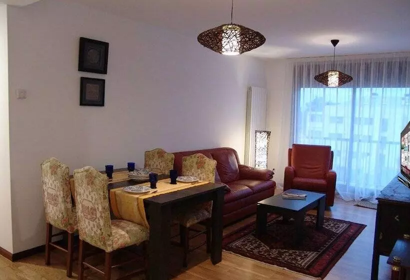 Hotelli Apartamento Golf Rioja Alta