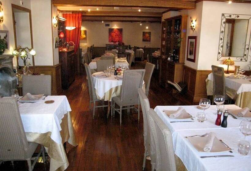 ホテル Auberge Fleurie