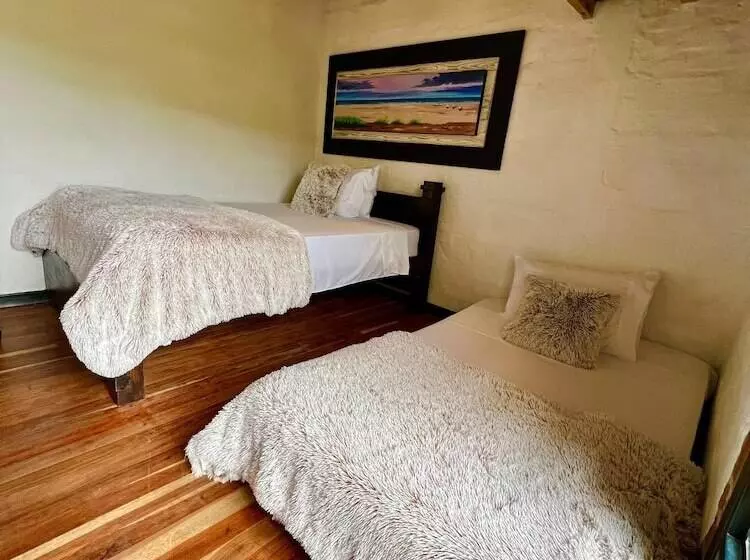 ホテル Cabañas La Herradura