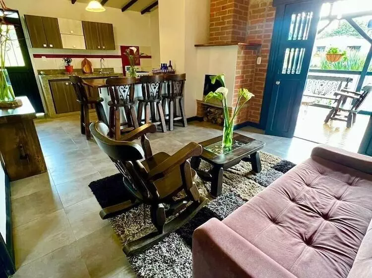 ホテル Cabañas La Herradura