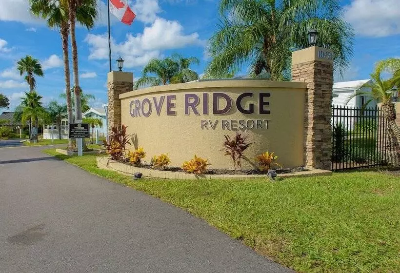 Hotelli Grove Ridge Rv Resort
