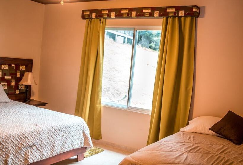 בית מלון כפרי La Serrania