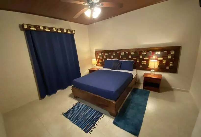 ホテル La Serrania