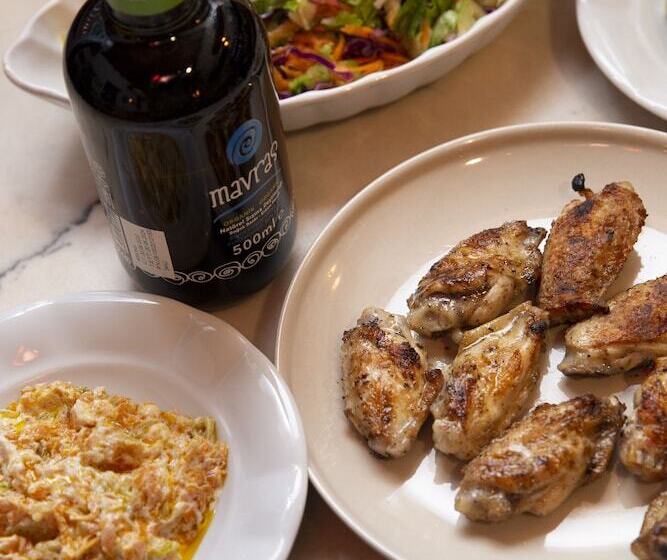 هتل Mavras Tas Odalar