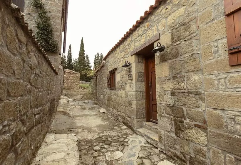 هتل Mavras Tas Odalar