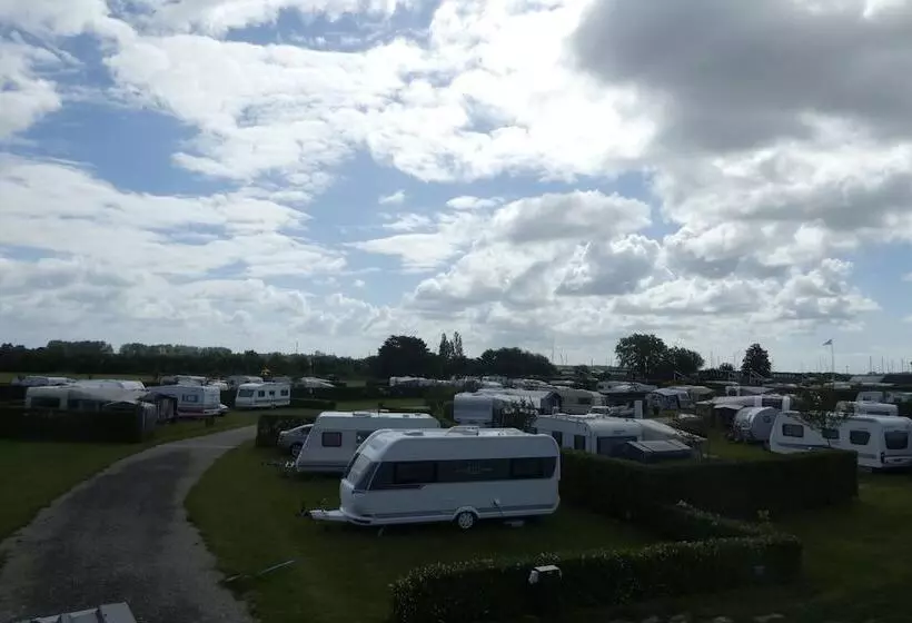 Hotelli Nakskov Fjord Camping & Cottages