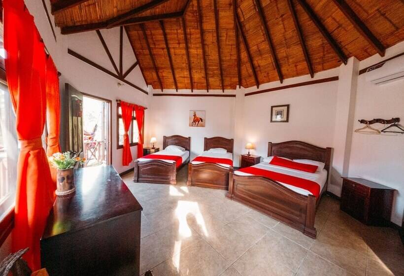 Hotel Oceanic Hosteria Y Restaurante