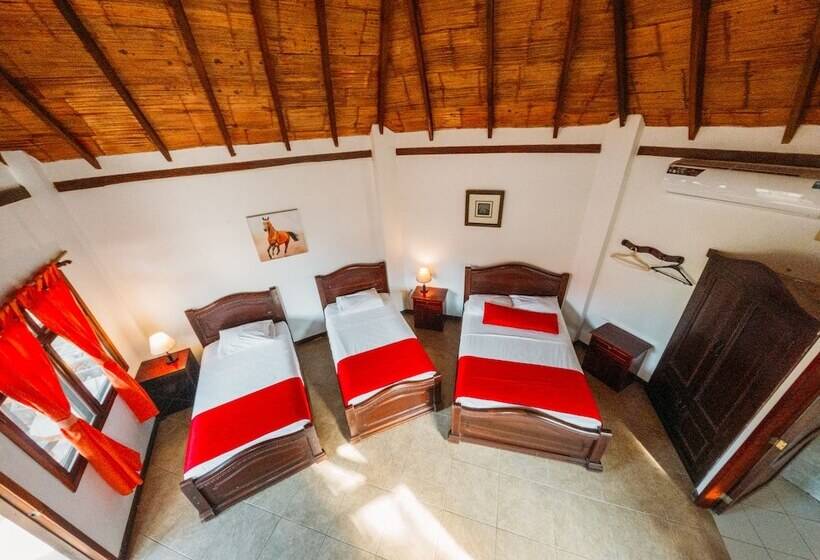 Hotel Oceanic Hosteria Y Restaurante