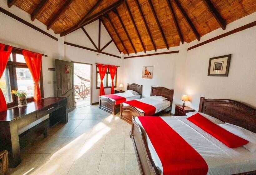 Hotel Oceanic Hosteria Y Restaurante