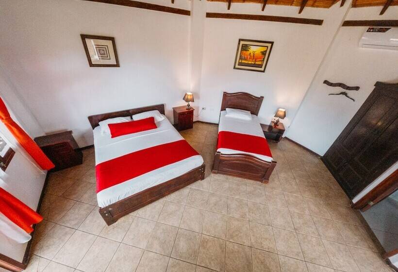 Hotel Oceanic Hosteria Y Restaurante