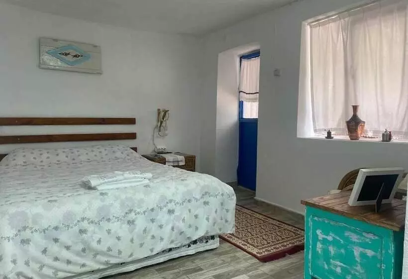 هتل Panos Ciftlik