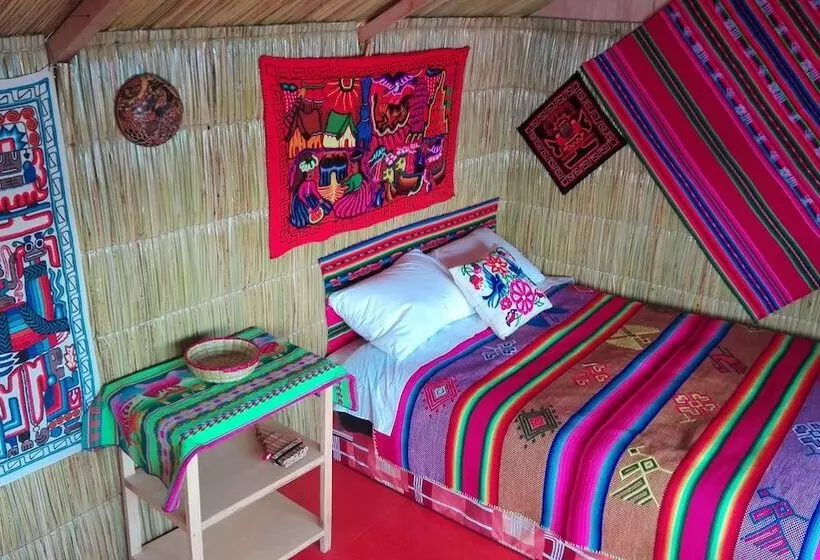 هتل Uros Aruntawi Lodge