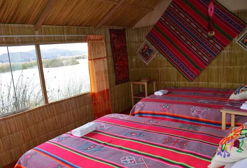 هتل Uros Aruntawi Lodge