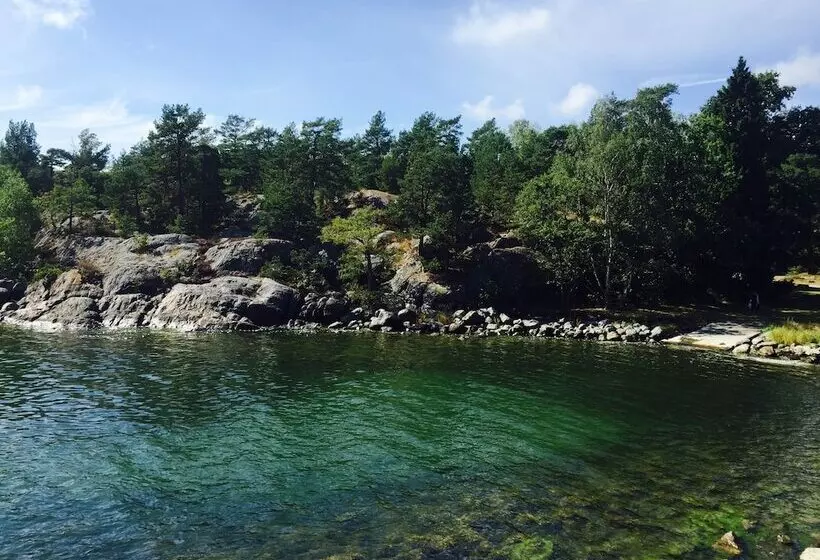 Lövhagens Café & Vandrarhem