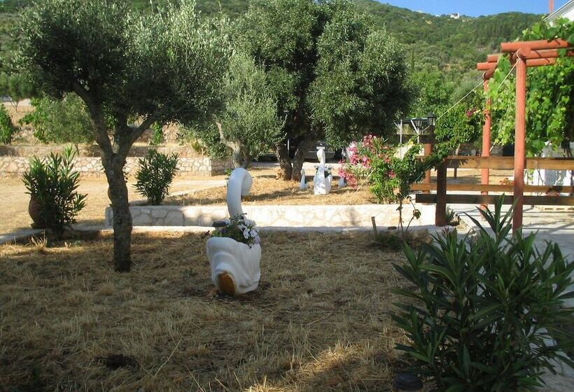 Mikro Nisi Studios & Apartments