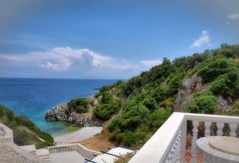 Mikro Nisi Studios & Apartments